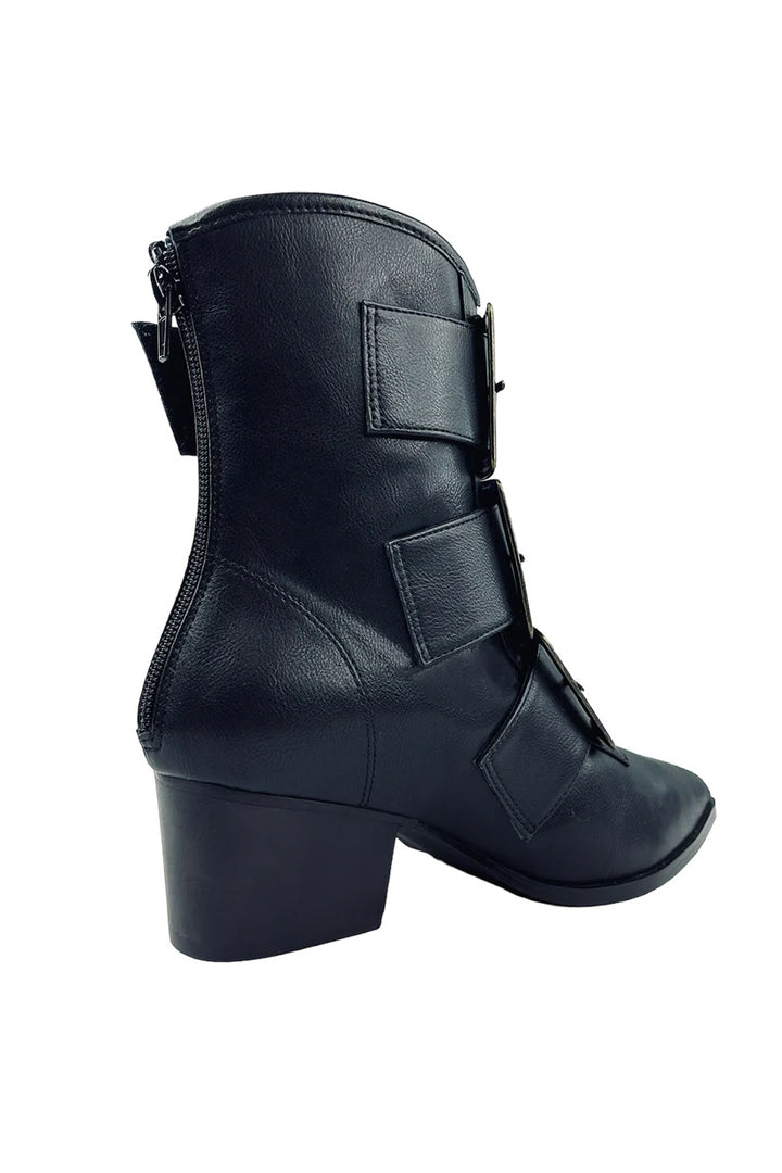 womens witchy black buckle boots