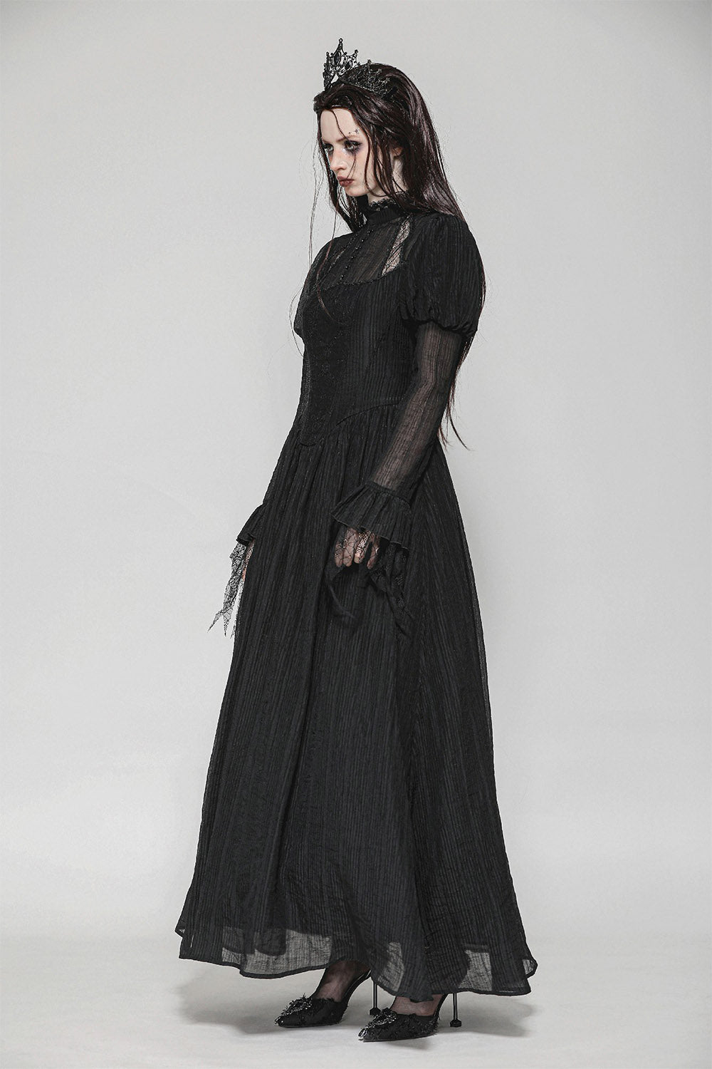 puffed shoulder long gothic witch gown