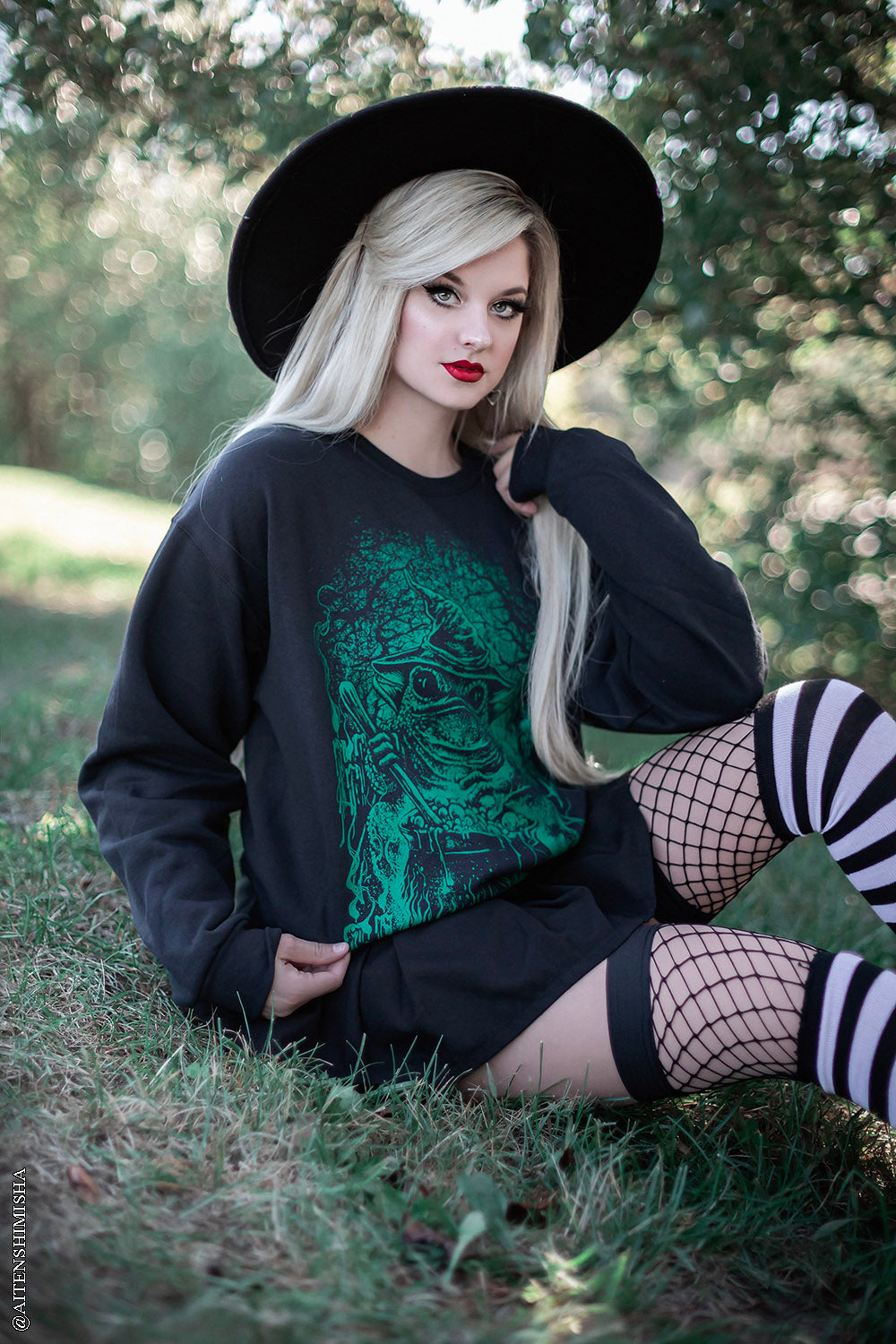 womens plus size cozy creepy sweatshirt