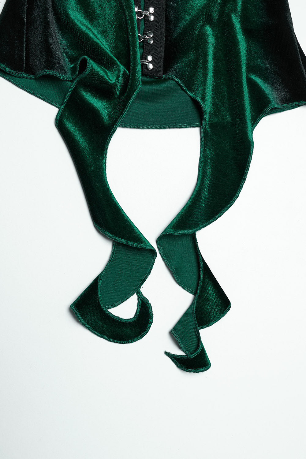 Emerald Throne Velvet Flared Sleeve Top [Green]