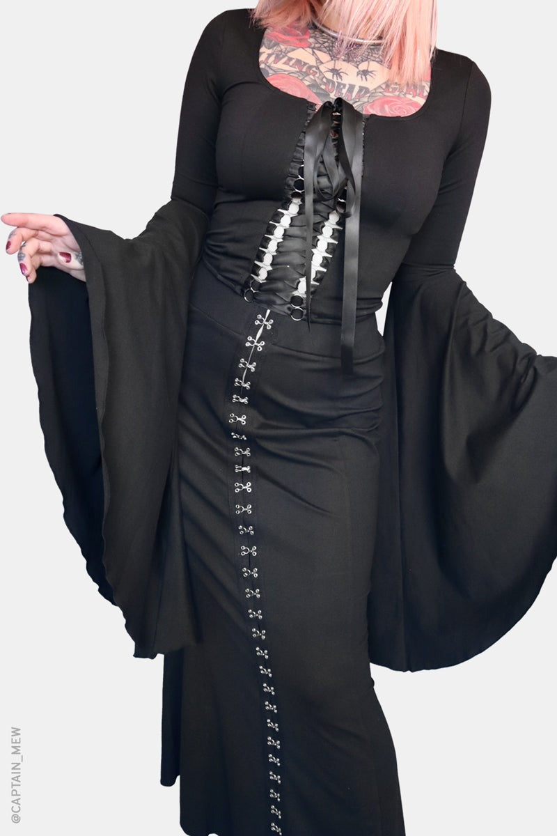 black witchy sleeve top