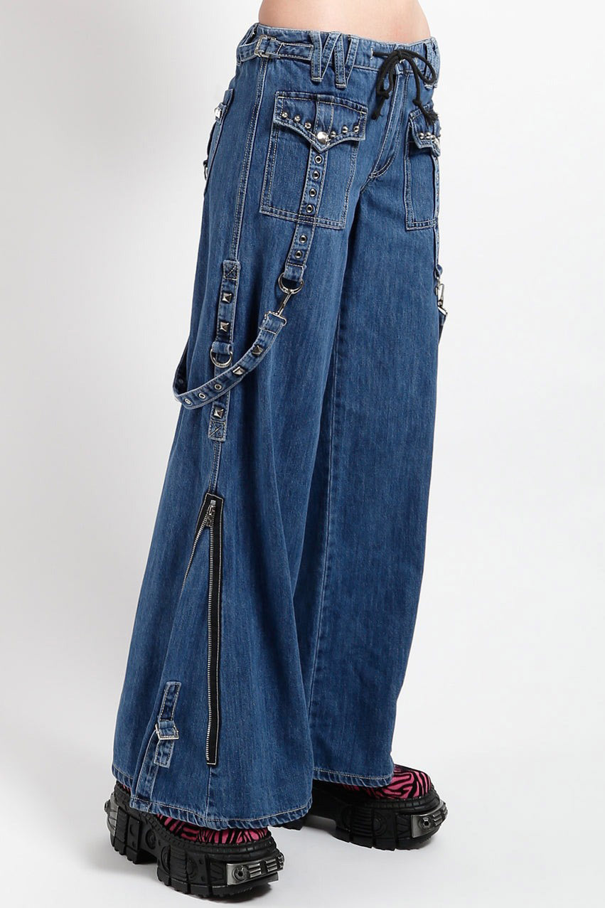 low-waisted goth jeans