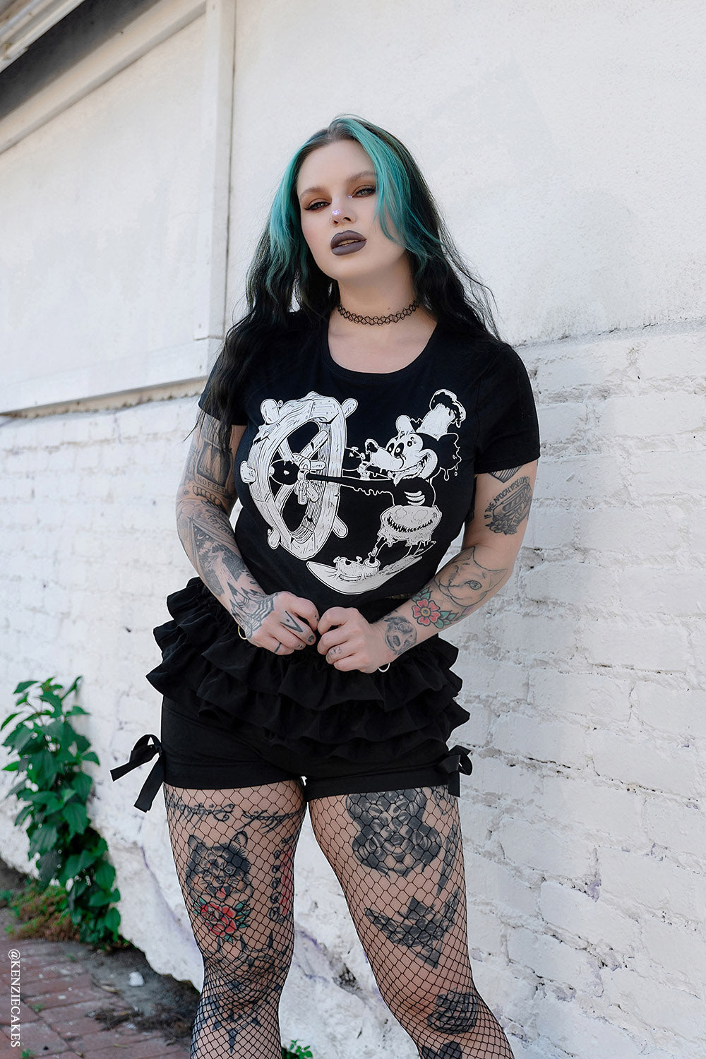 womens black gothic crop top