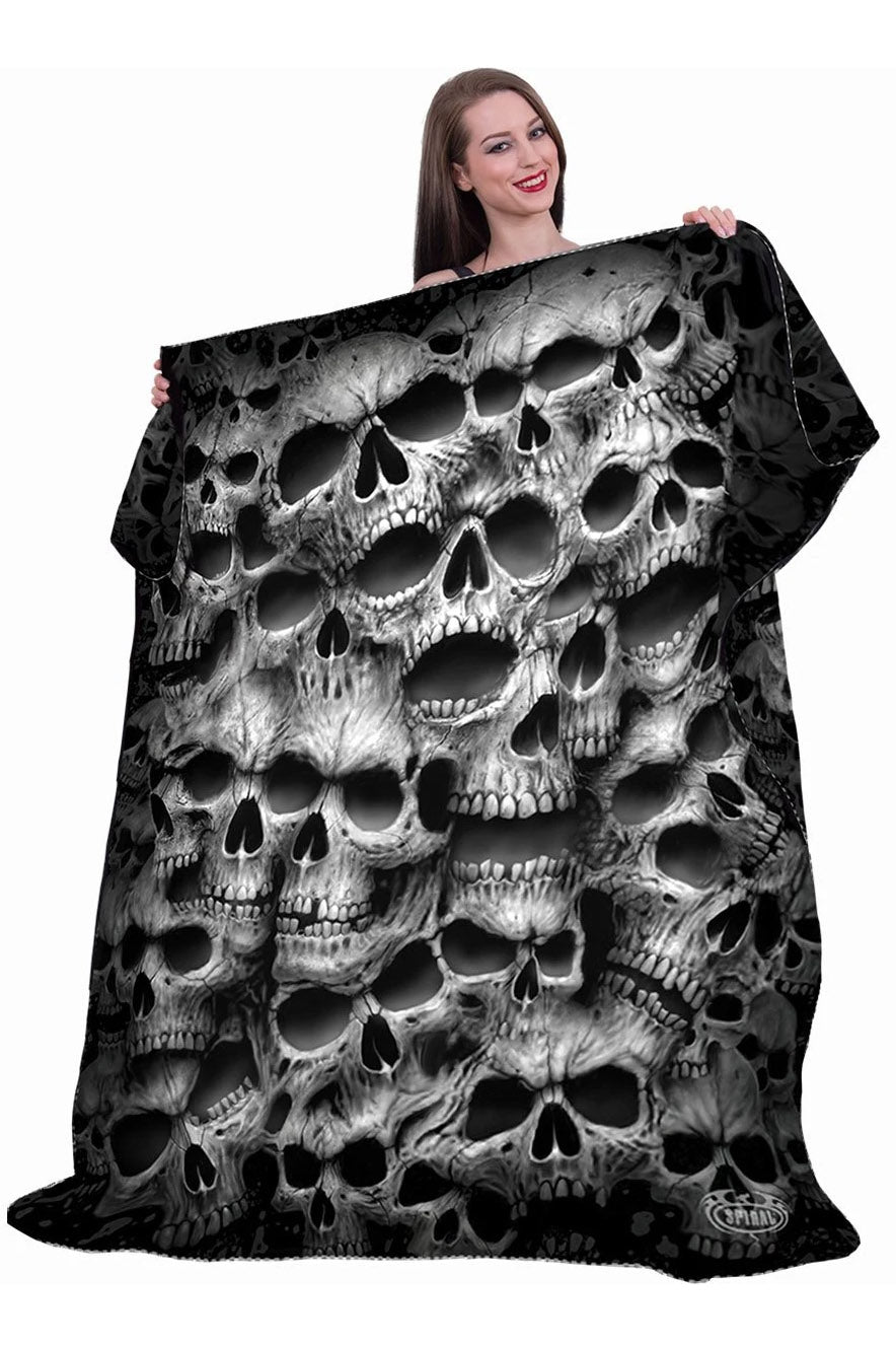 gothic skull blanket