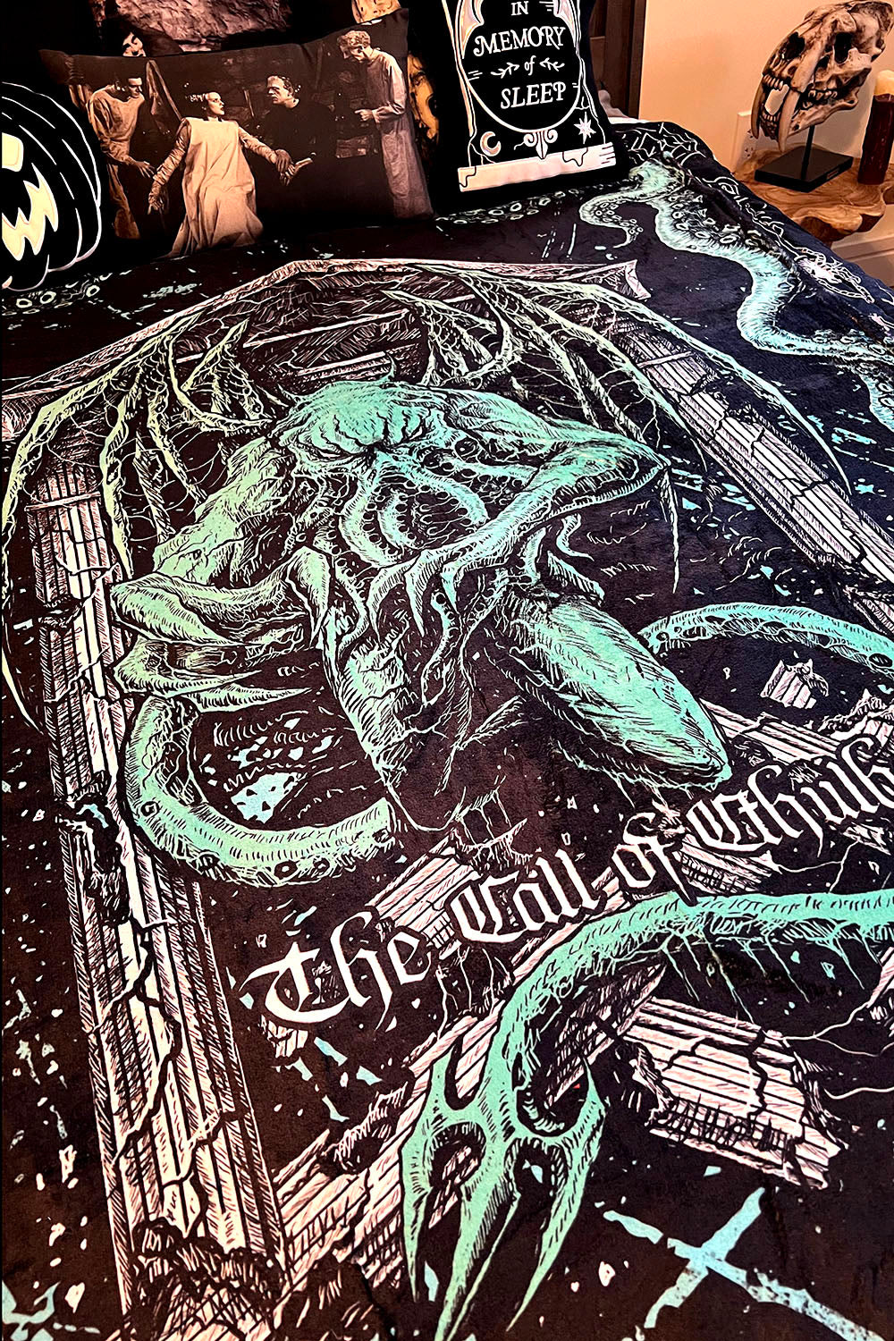 The Call of Cthulhu Throw Blanket