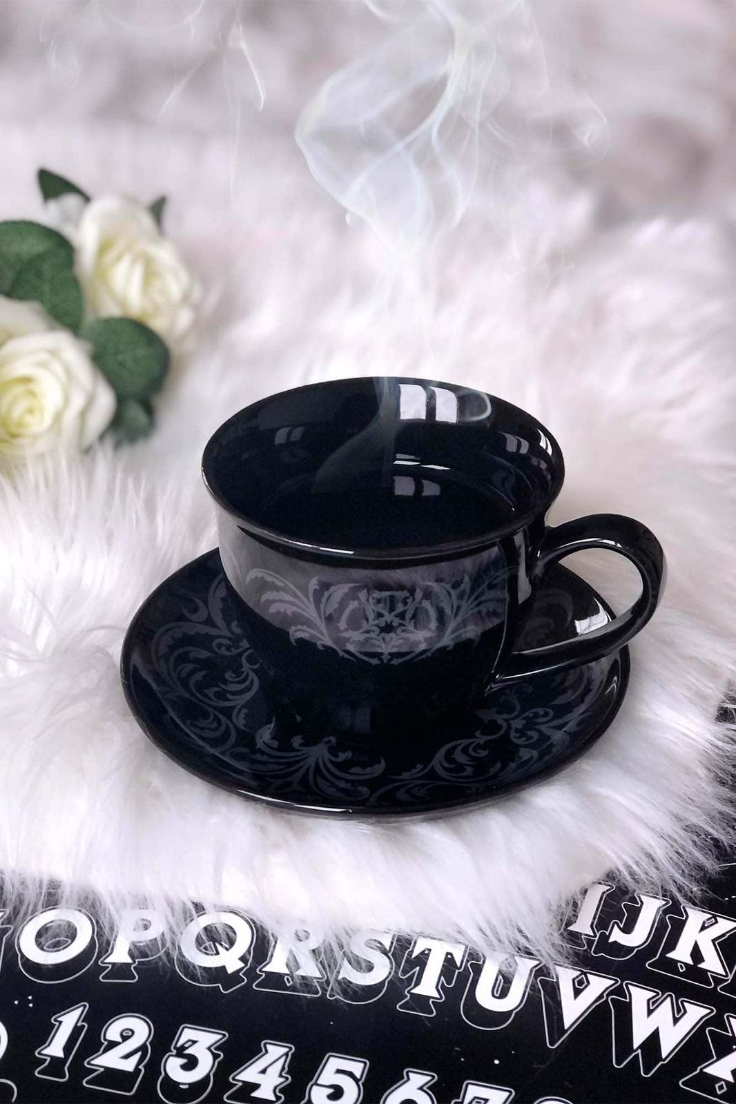 Morticia XL Teetasse und Untertasse