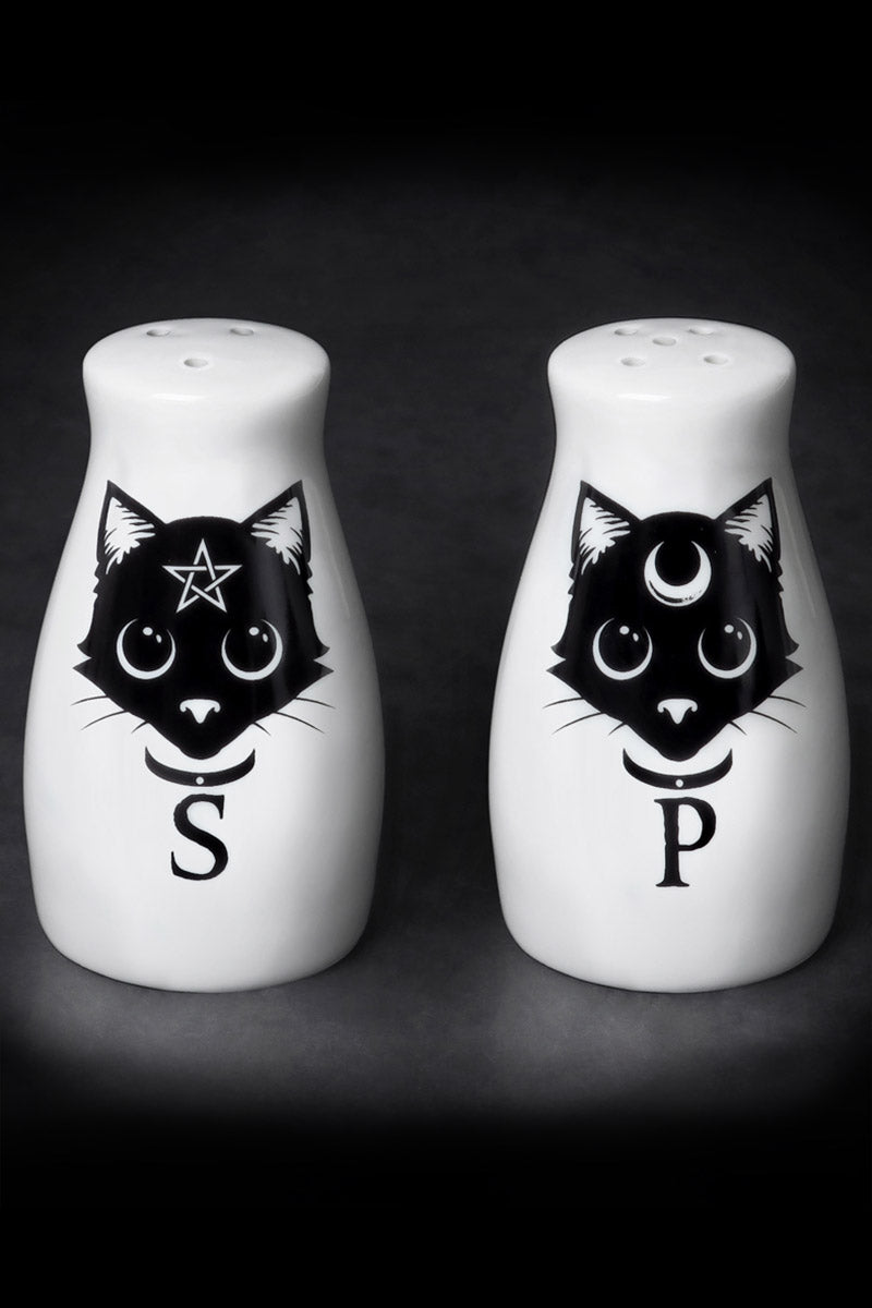 Magic Black Cats Salt & Pepper Shaker Set