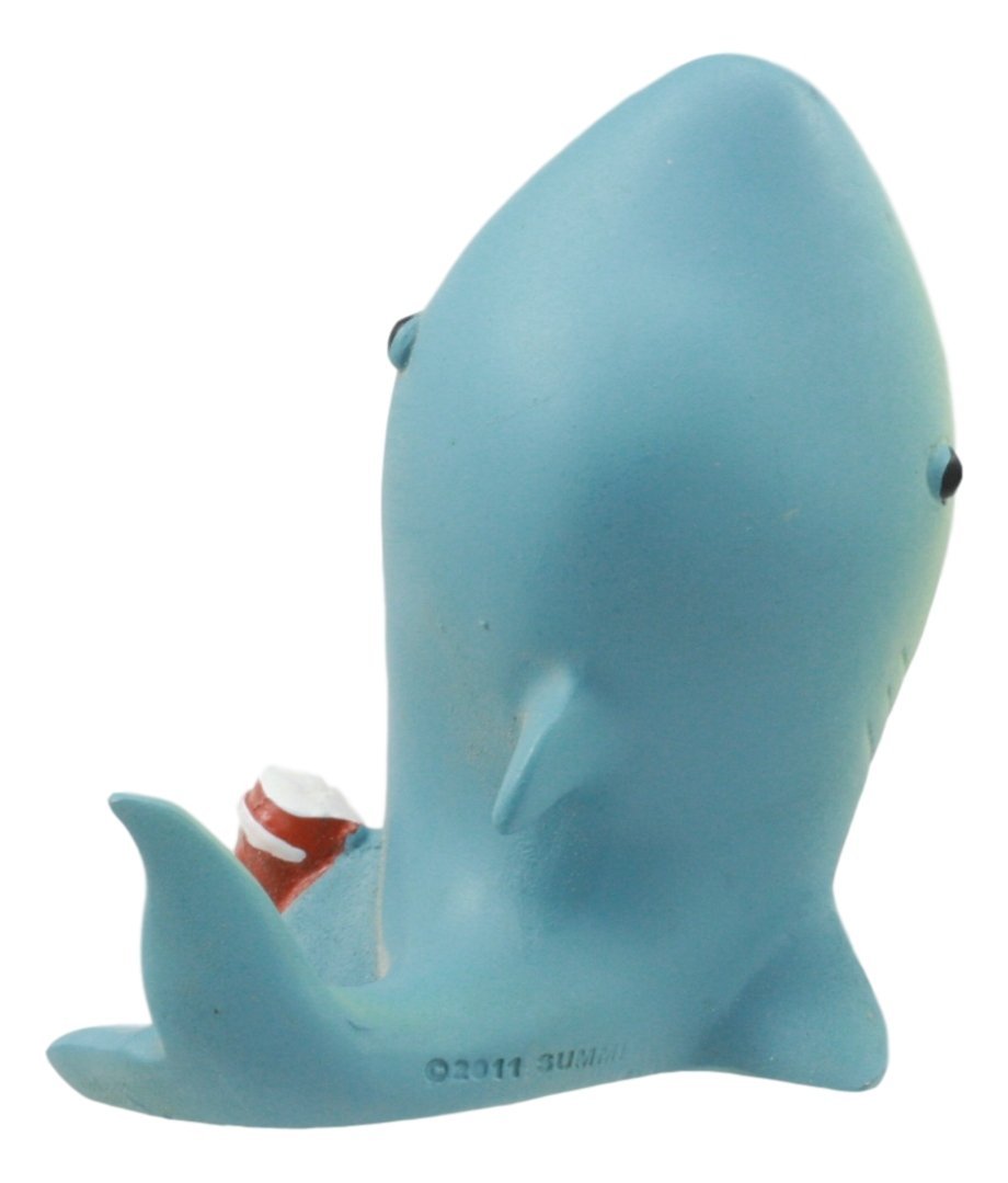 jaws statue toy