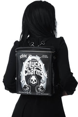 Mochila de la mala suerte