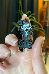 Pin de esmalte de Lil' Drac