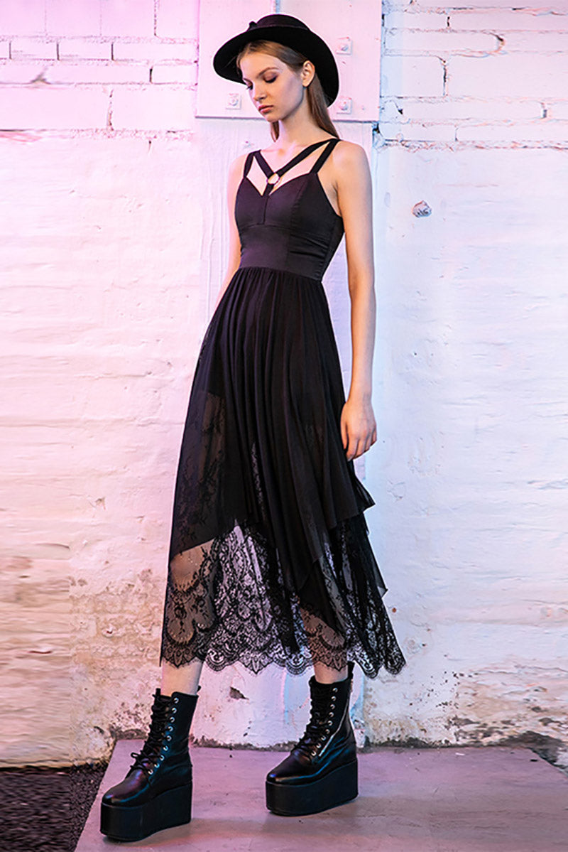 Das Hauntress Harness-Kleid