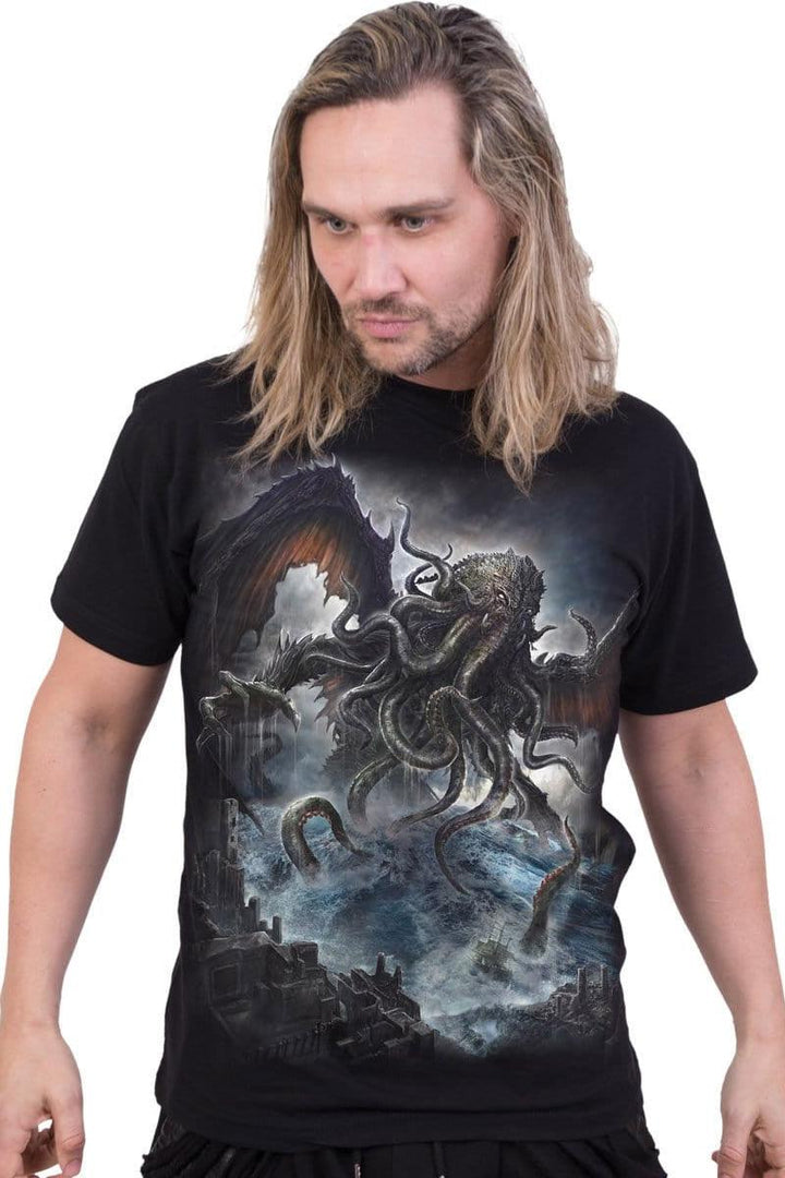 Spiral Cthulhu Mens T-Shirt - VampireFreaks