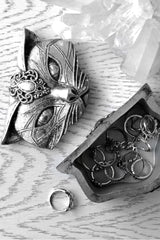 Sacred Cat Trinket Box [SILVER]