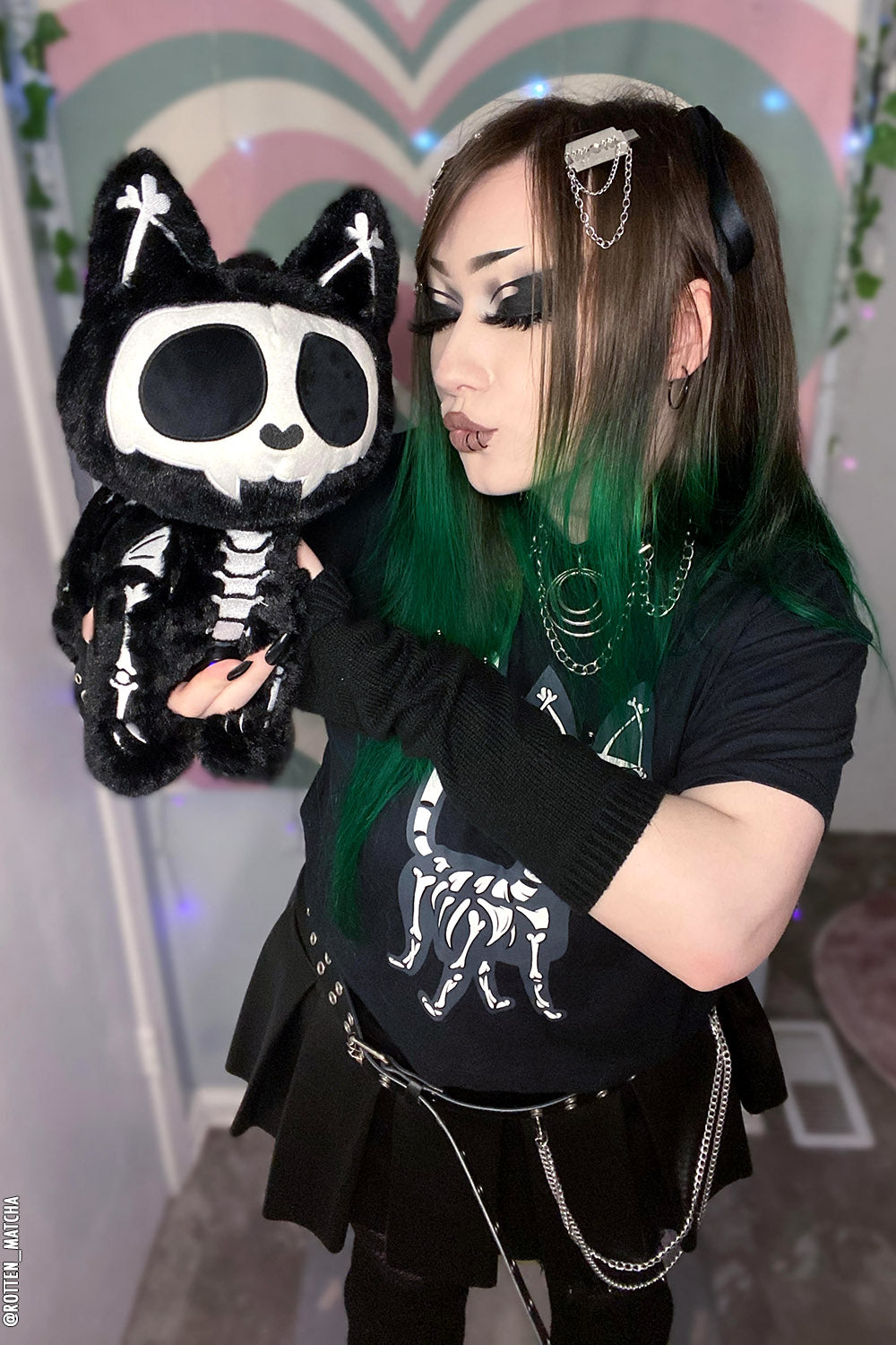 Skelekitty Plush Toy – VampireFreaks