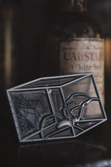 Pin de esmalte atrapado