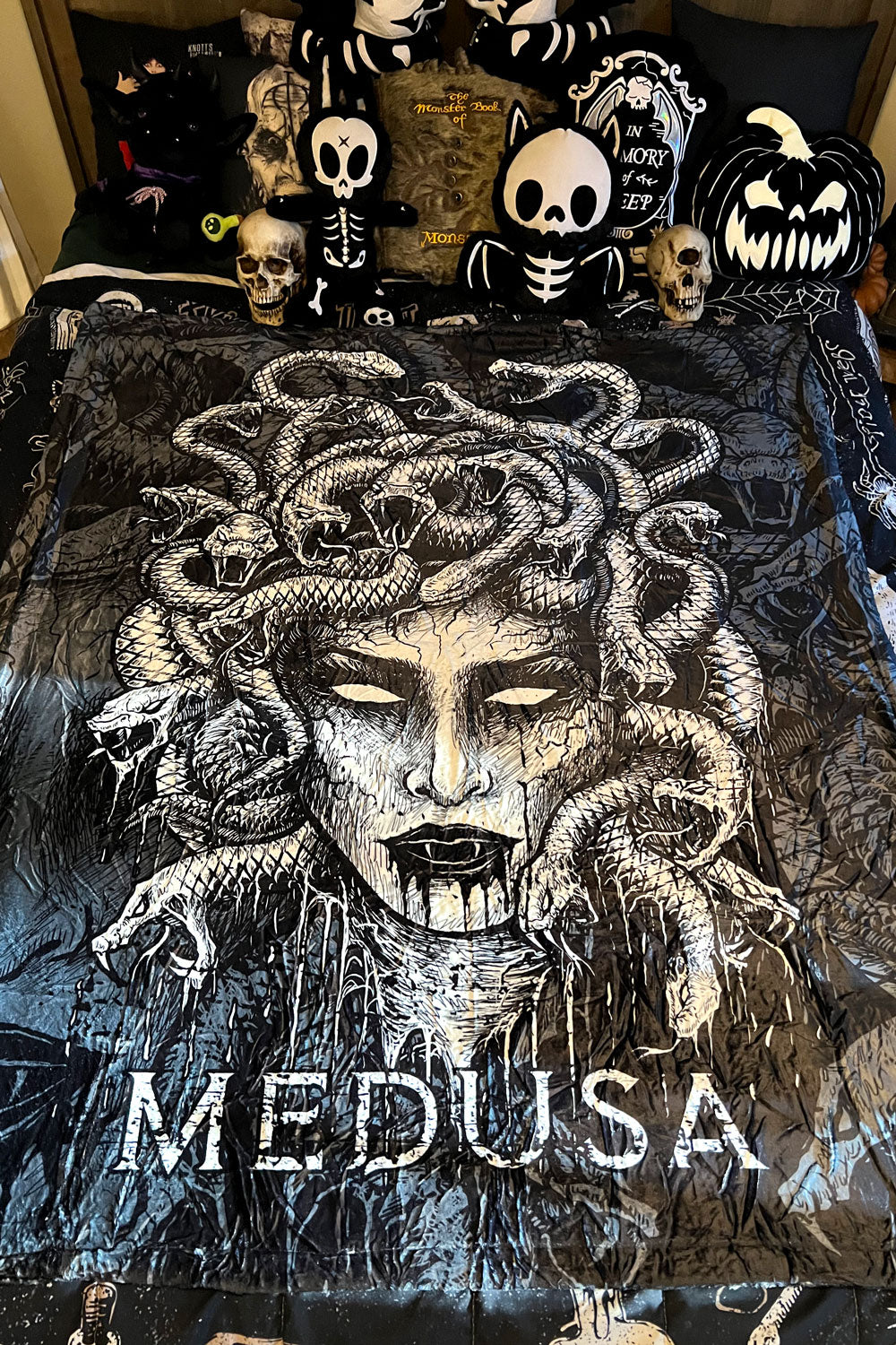 Medusa Throw Blanket