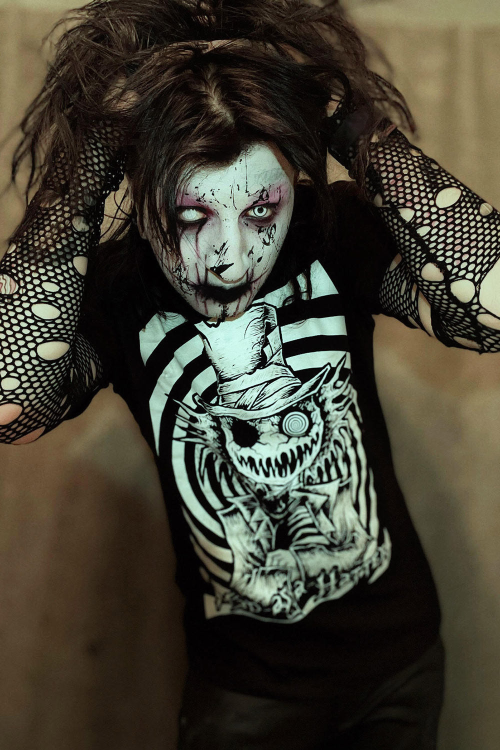 Mad as a Hatter T-shirt – VampireFreaks