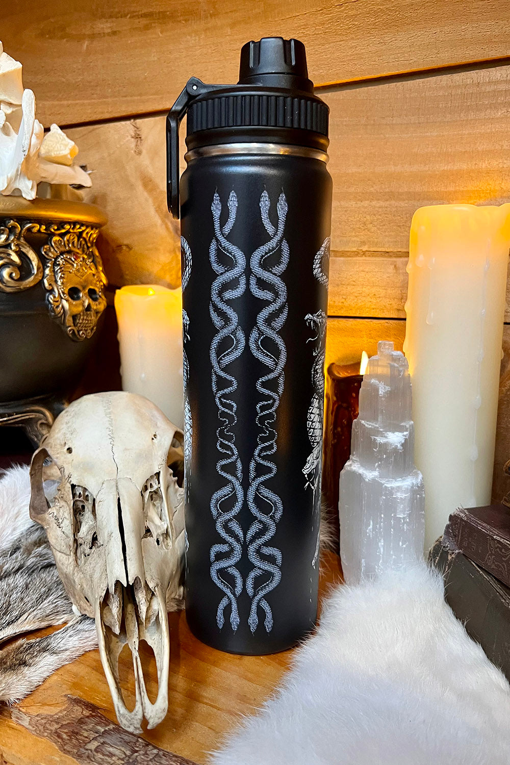 Medusa 24 Oz Water Bottle Tumbler