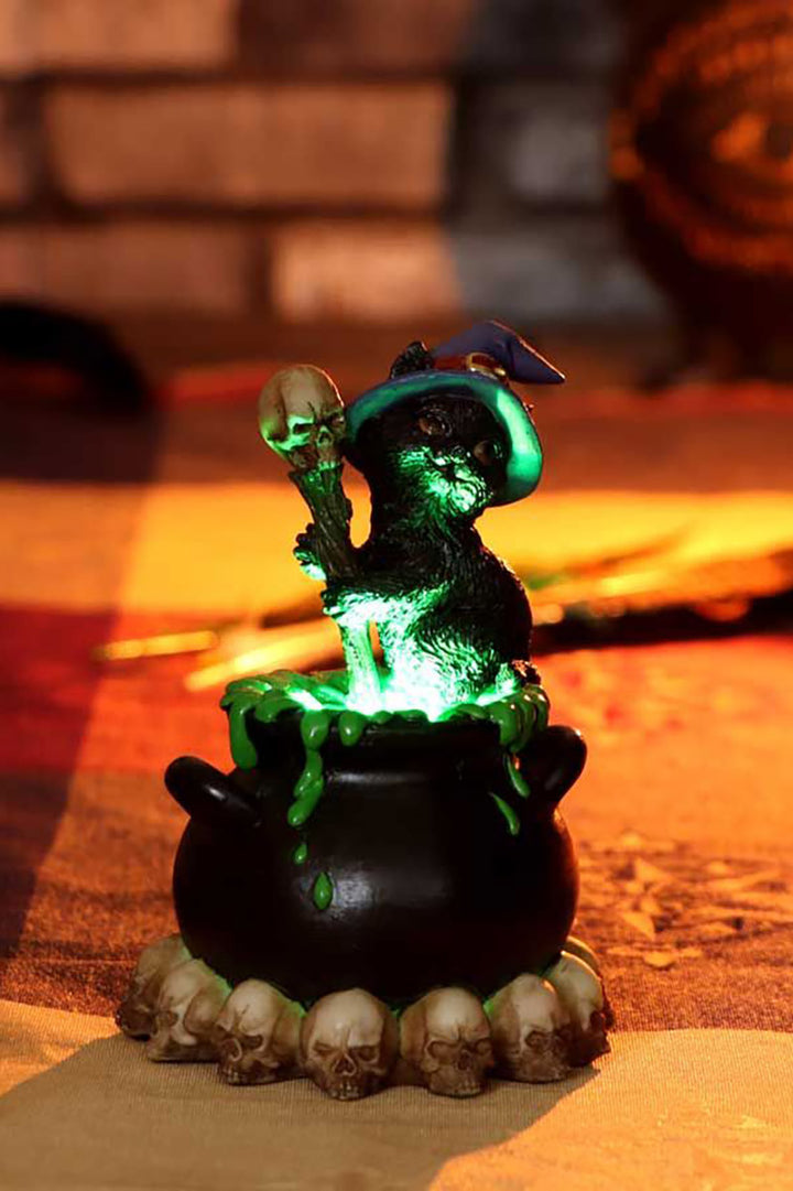 Spook Bubbling Cauldron Statue [Lights Up]
